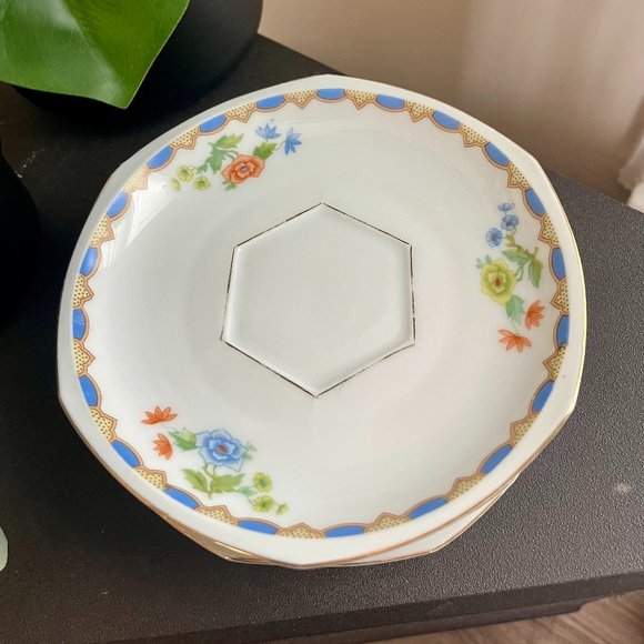 Antique MZ Altrohlau Saucers (1910s) - Set of 4 - Picture 3 of 5